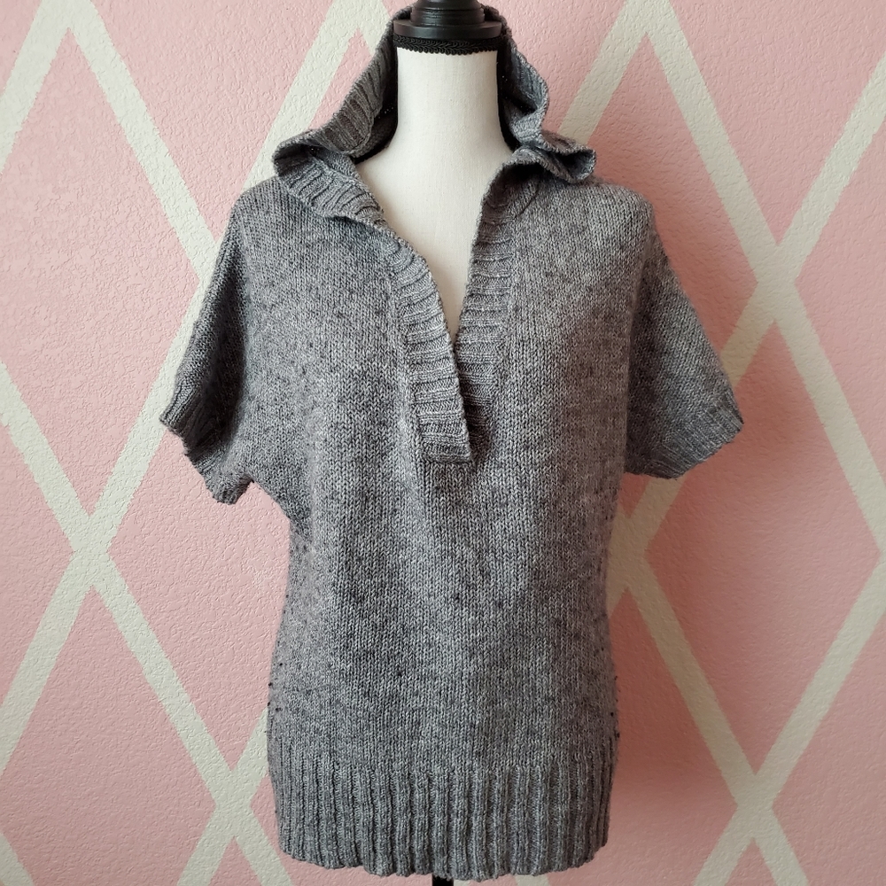 NEW YORK & COMPANY SWEATER